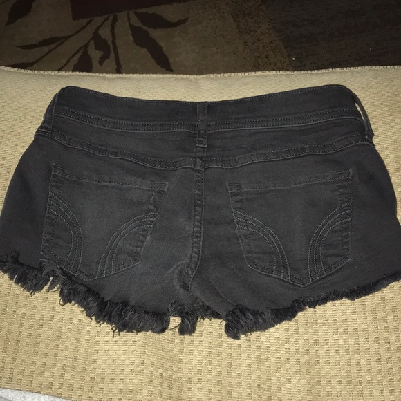 Mini shorts - Picture 3 of 3